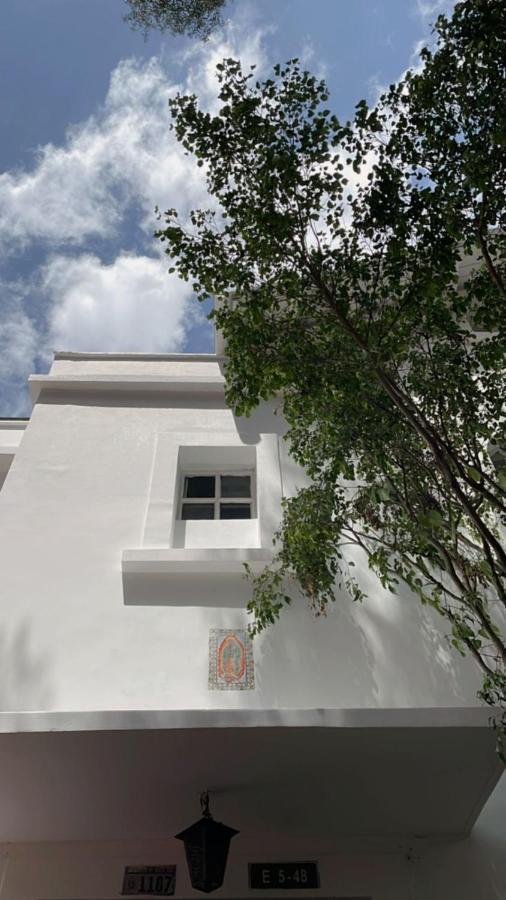 基多Campus Residencias住宿加早餐旅馆 外观 照片