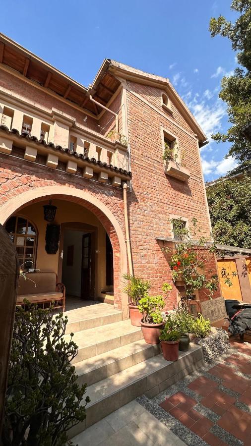 基多Campus Residencias住宿加早餐旅馆 外观 照片